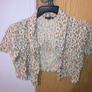 Selling a cute shirt or crop top